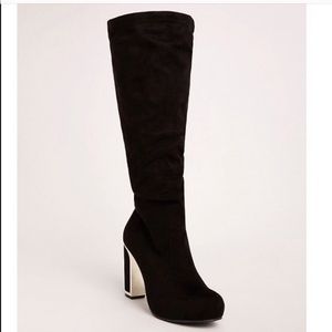 NWT Tall Torrid Boots